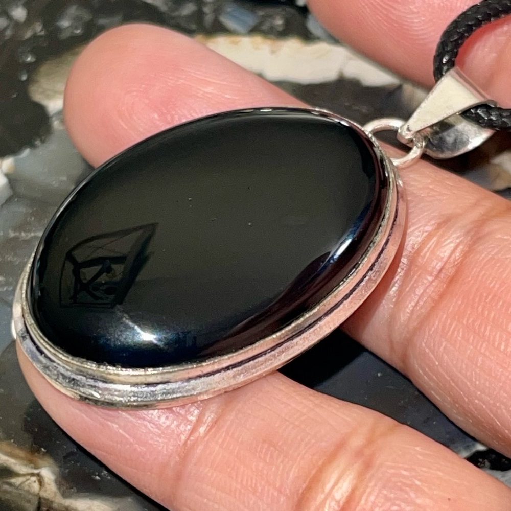 Black Onyx Pendant 1 7/8” - Picture 3 of 13
